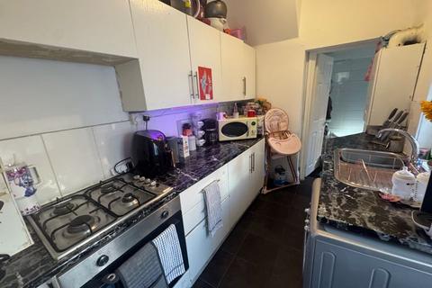2 bedroom apartment for sale, Elsdon Terrace, Wallsend NE28