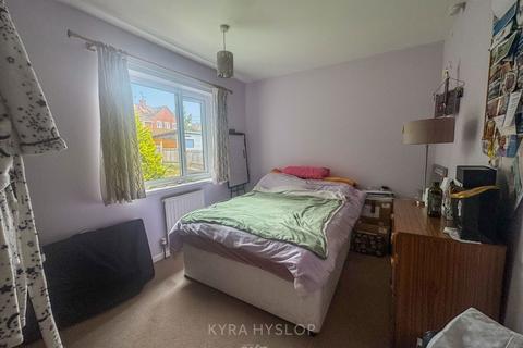39 Prince Charles Road, Exeter, EX4 7EF