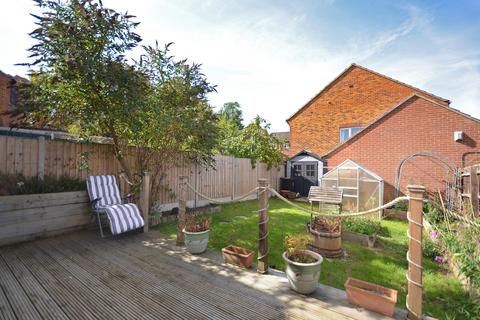 30 Chamberlain Way, Raunds, Wellingborough, NN9 6UE