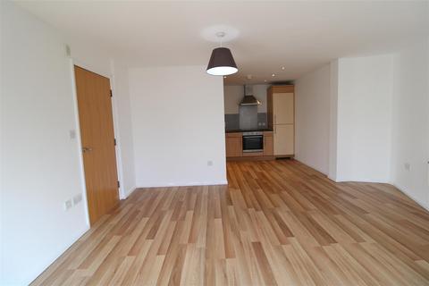 3 bedroom house to rent, Birkhouse Lane, Paddock HD4