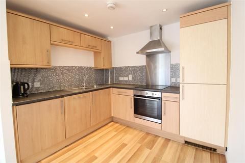3 bedroom house to rent, Birkhouse Lane, Paddock HD4