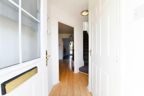 2 Carmichael Place, Irvine, KA12 0XH