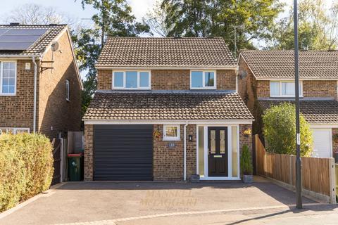 undefined, Grattons Drive, Crawley RH10