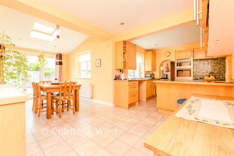 undefined, Almond Close, Bromley, Kent