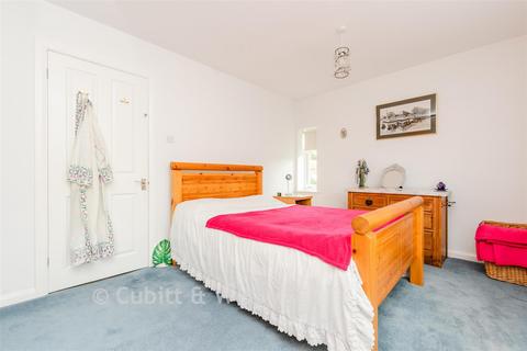 undefined, Almond Close, Bromley, Kent