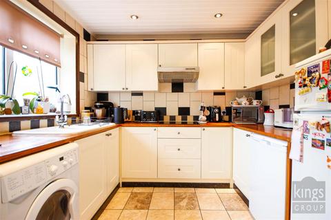 undefined, Pembroke Avenue, Enfield