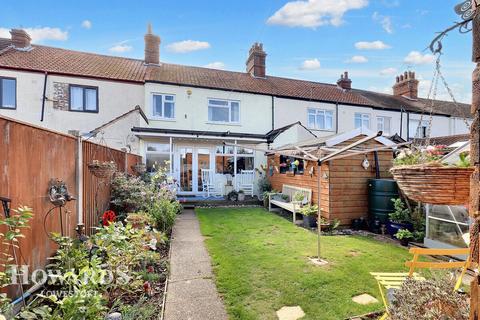 146 Carlton Road, Lowestoft, NR33 0NB