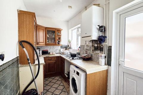 2 bedroom terraced house for sale, Morley Road, Leicester, LE5