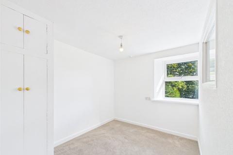 16 Cornwall Street, Bere Alston, Yelverton, PL20 7BG