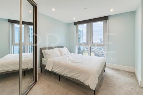 3 bedroom apartment to rent, Altitude Point, Aldgate E1