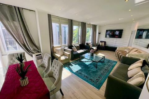 3 bedroom apartment for sale, Brompton Road, Knighstbridge SW3