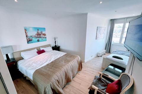3 bedroom apartment for sale, Brompton Road, Knighstbridge SW3