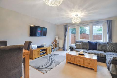 at Elderberry Road, Aylesbury, Aylesbury HP18