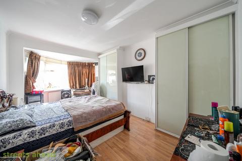 undefined, Lower Addiscombe Road, Croydon, CR0
