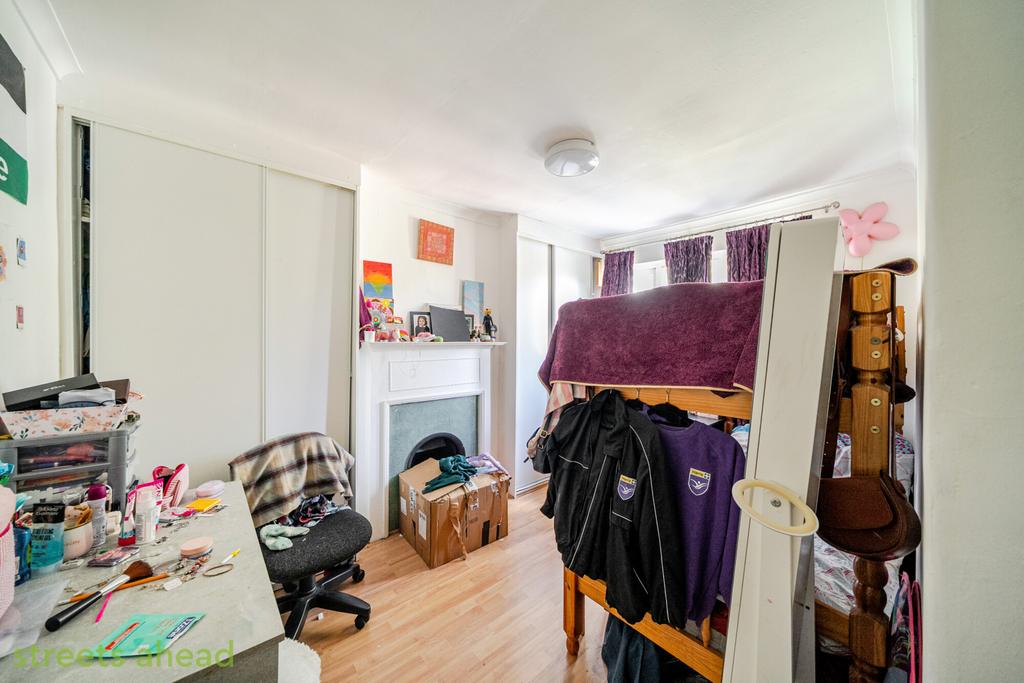 3edba857-95fe-48c...