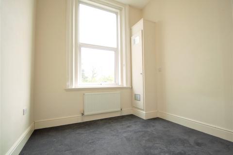 2 bedroom apartment to rent, Haling Park Road, South Croydon, CR2