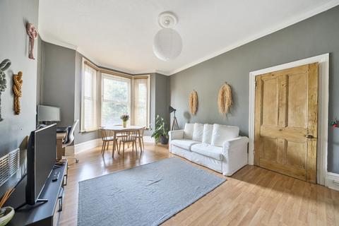 88b Penge Road, London, SE20 7UL