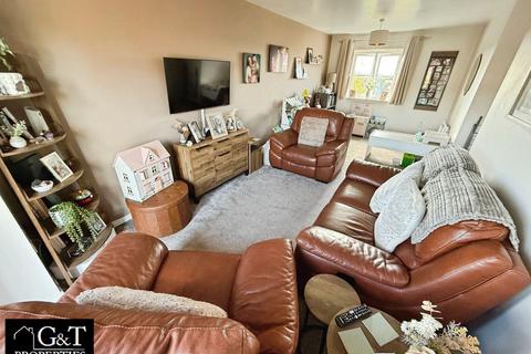 16 The Breeze, Brierley Hill, DY5 3AG