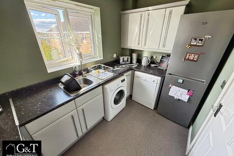 16 The Breeze, Brierley Hill, DY5 3AG