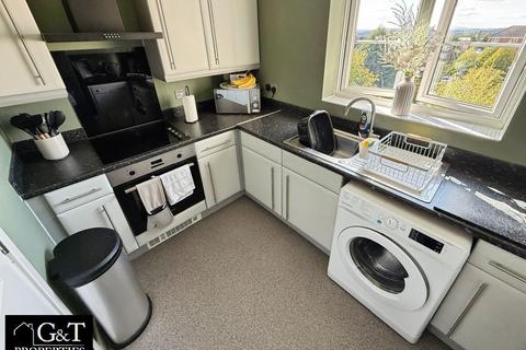 16 The Breeze, Brierley Hill, DY5 3AG