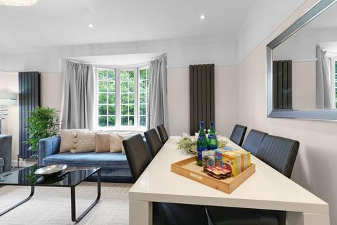 5 bedroom detached house to rent, Lux UK HP11 Marlow Hill 16
