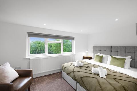 undefined, Lux UK WD6 Brownlow Rd 2