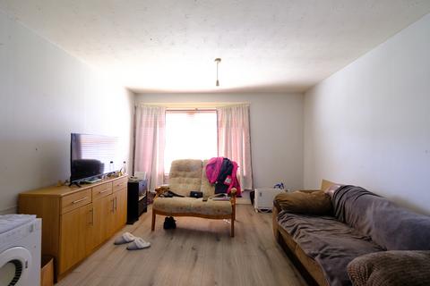 undefined, Edzell Row, Kilwinning KA13