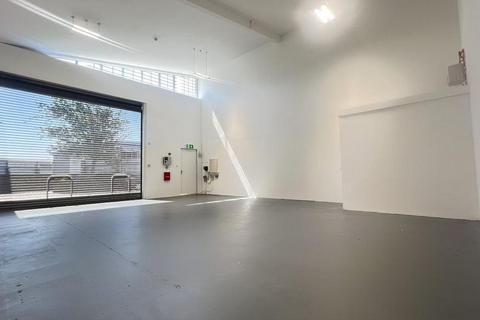 Industrial development to rent, Scrubs Ln London NW10 6RE
