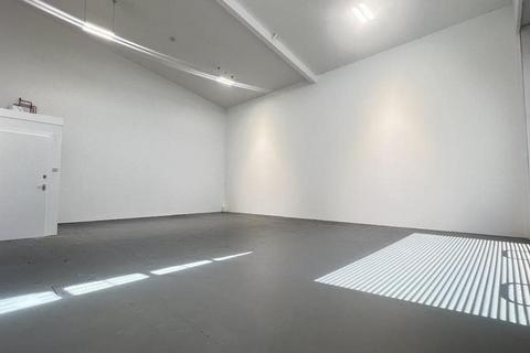 Industrial development to rent, Scrubs Ln London NW10 6RE
