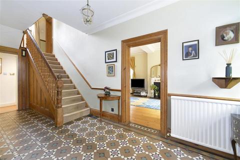 4 bedroom detached house for sale, Milford - * No Onward Chain*