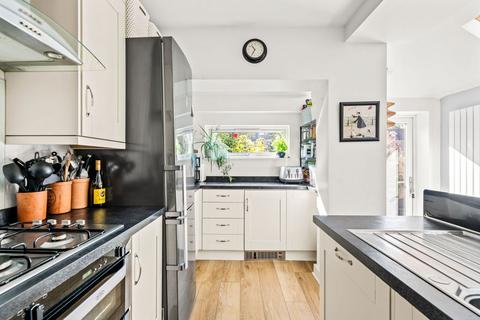 undefined, Queens Road, Haywards Heath RH16