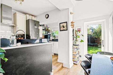 4 bedroom semi-detached house for sale, Queens Road, Haywards Heath RH16