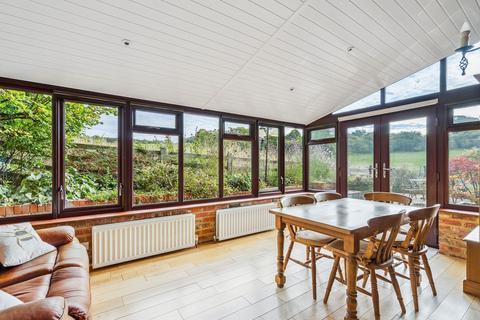 2 bedroom semi-detached house for sale, Latimer Road, Chesham HP5