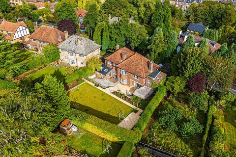 22 Clarendon Road, Fulwood, S10 3TR