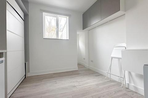Studio to rent, 83 Lansdowne Place, Hove BN3