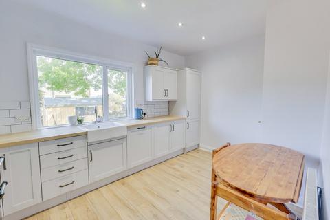 undefined, Newlands, Farsley, Pudsey, West Yorkshire, LS28