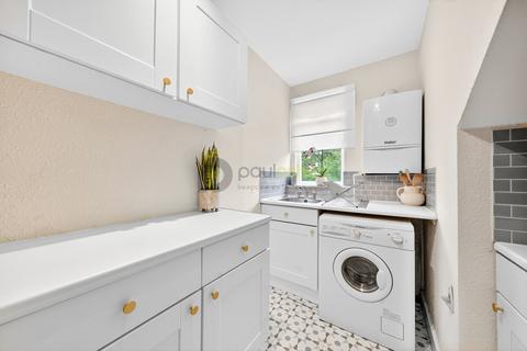 Flat 5, 1 Birdhurst Rise, South Croydon, CR2 7EG