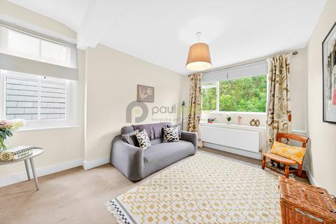 Flat 5, 1 Birdhurst Rise, South Croydon, CR2 7EG