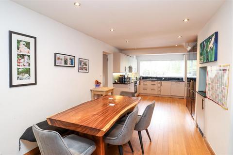 undefined, Glen Road, Fleet GU51