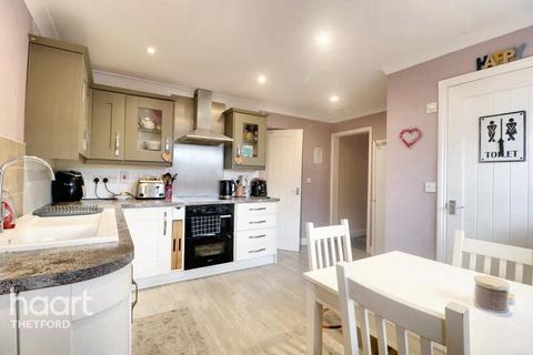 4 bedroom terraced house for sale - Bury Road, Hepworth