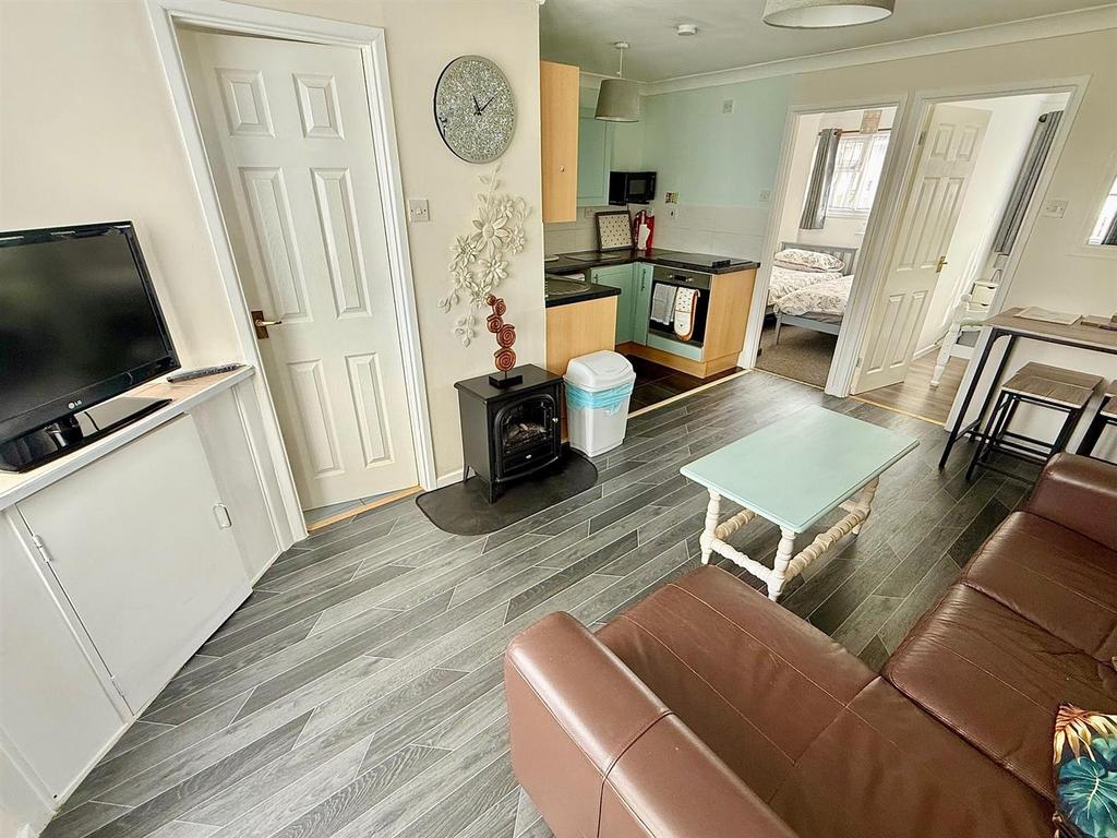 Open Plan Living Room/Dining Area