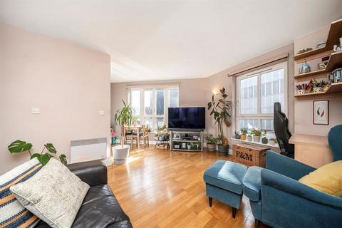 1 bedroom flat for sale, Coke Street, London E1