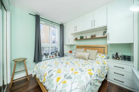 1 bedroom flat for sale, Coke Street, London E1