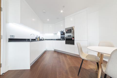 1 bedroom apartment to rent, Western Gateway, London E16