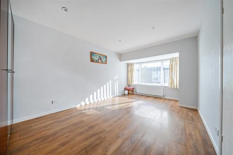 3 bedroom bungalow for sale, Bedford MK41