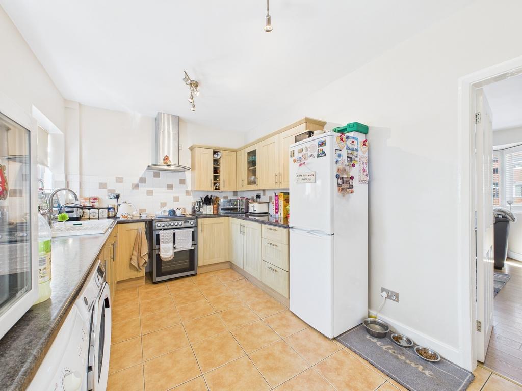 Breakfast/kitchen