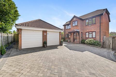 4 bedroom detached house for sale, Perryfields, Burgess Hill, RH15