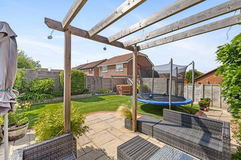 4 bedroom detached house for sale, Perryfields, Burgess Hill, RH15