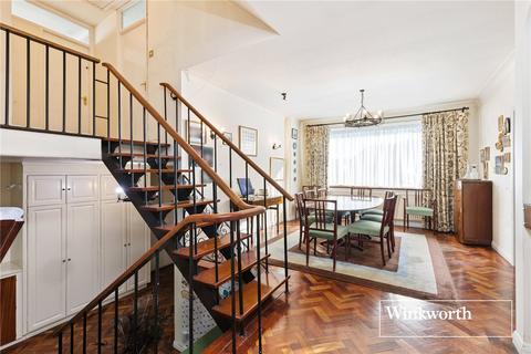 3 bedroom detached house for sale, Deacons Hill Road, Elstree, Borehamwood, Hertfordshire, WD6