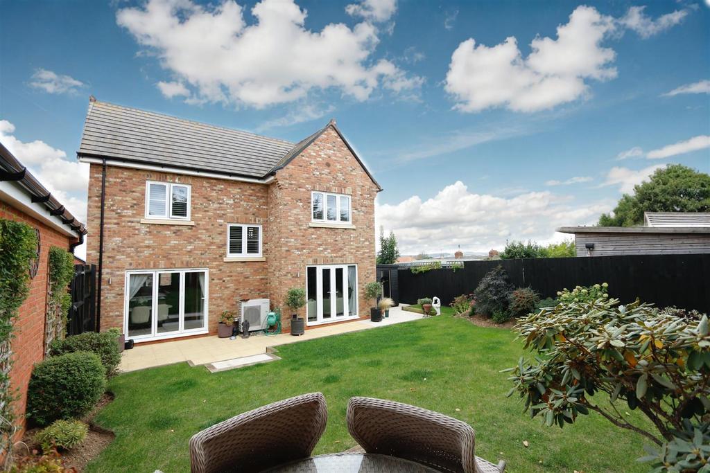 Rear Garden 2.jpg